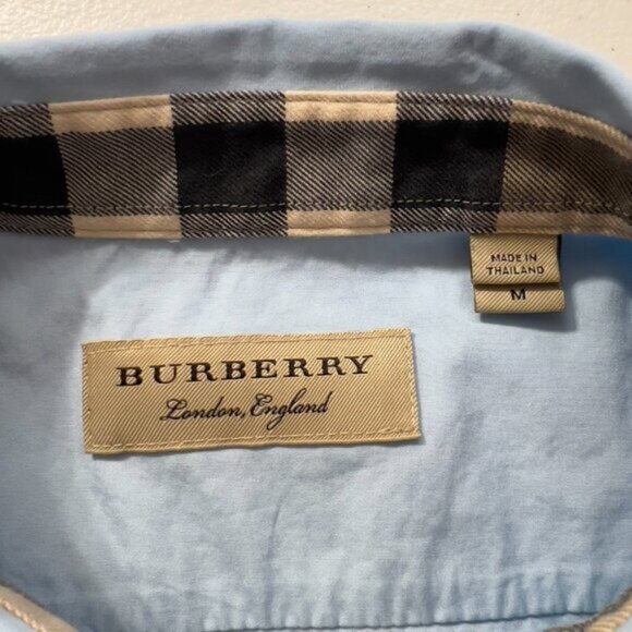 Burberry Men’s Luxury Light Blue Button-Up Shirt with Check Cuffs Size M - Picture 9 of 12